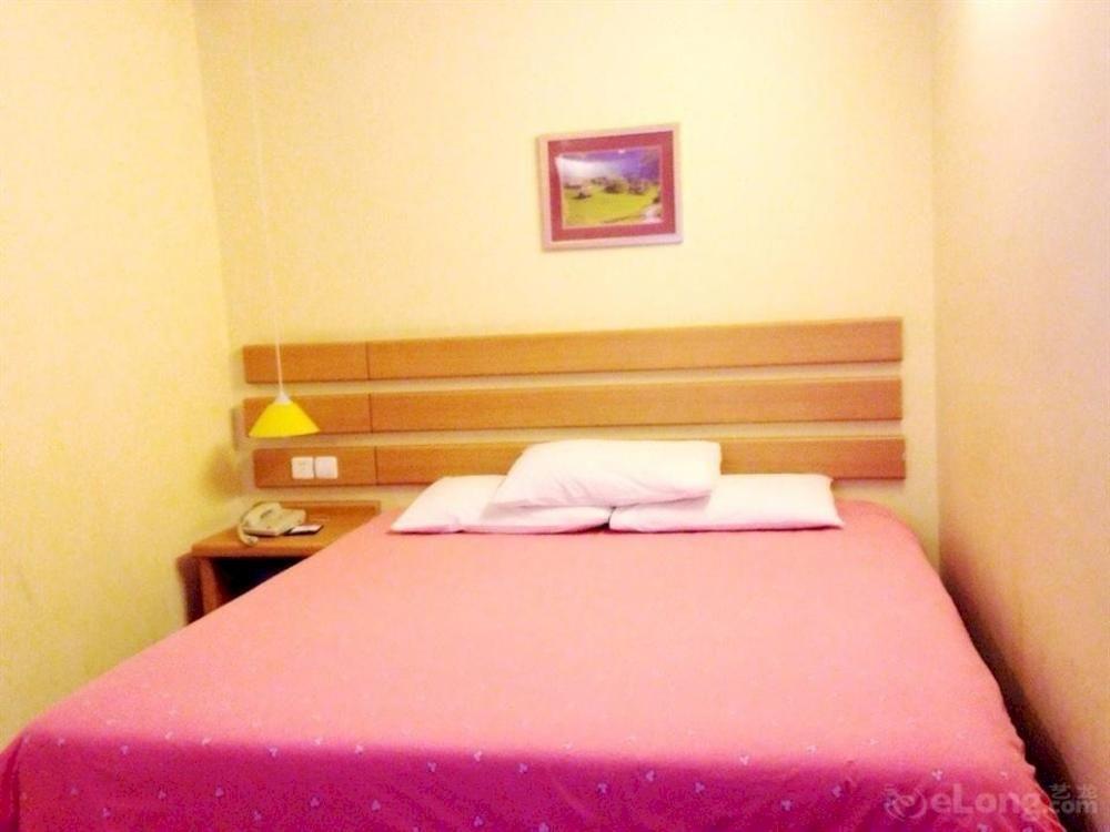 Home Inn Guangzhou Guangdong University Of Foreign Studies Baiyun Avenue Luaran gambar