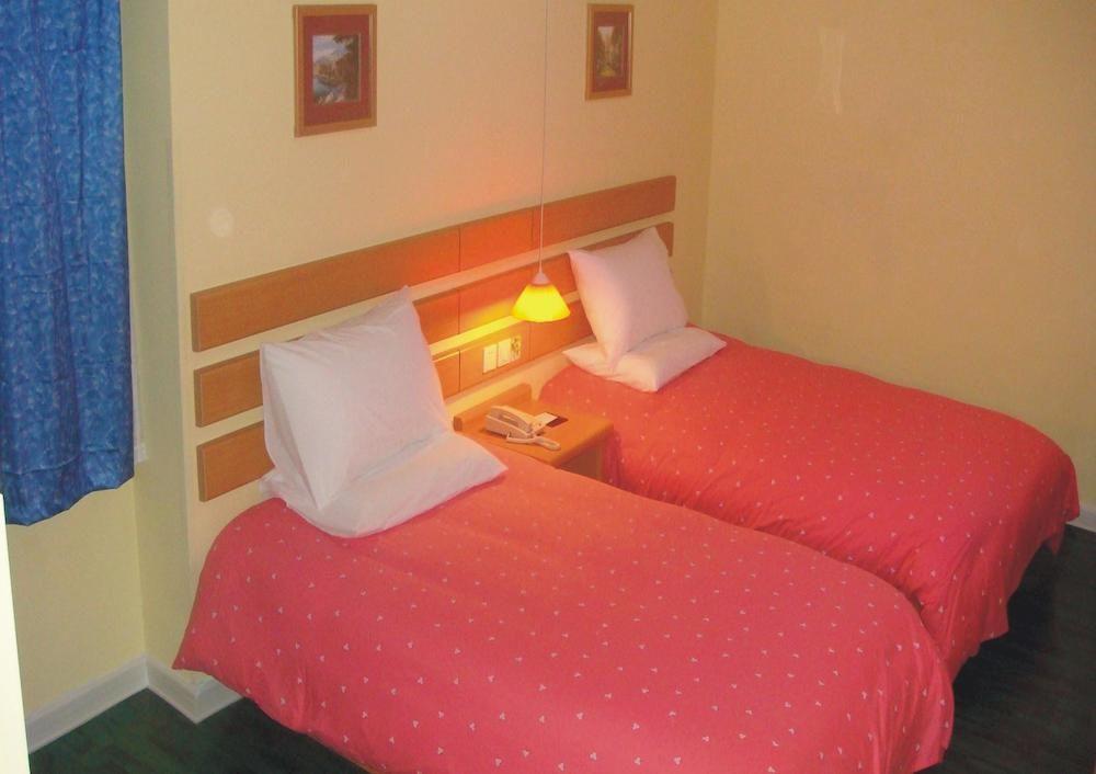 Home Inn Guangzhou Guangdong University Of Foreign Studies Baiyun Avenue Luaran gambar